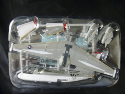 画像2: エフトイズ 1/144戦闘機 哨戒機コレクション 　03b　 S-3 ヴァイキング 　アメリカ海軍 第38対潜哨戒飛行隊