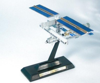 画像1: タカラトミー 1/700 世界の翼ＤＸ　 (7)　国際宇宙ステーション　(２００６年)ボーナスパーツ付き