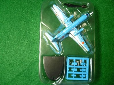 画像2: エフトイズ 1/300 日本の輸送機コレクション 9 YS-11 航空自衛隊（50周年記念塗装機）