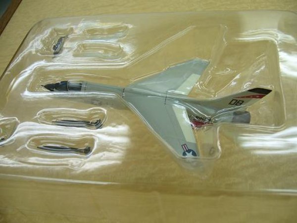 アルジャーノンプロダクト(カフェレオ) 1/144戦闘機 Jウイング