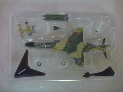 画像2: エフトイズ 1/144戦闘機 特別塗装機コレクション 3 F-1 A.第3航空団 第3飛行隊 ラストフライト特別塗装機