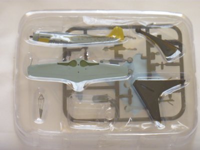 画像2: エフトイズ 1/144戦闘機 ウイングキットコレクション Vol.8 01 S フォッケンウルフ Fw190D-9 シークレット